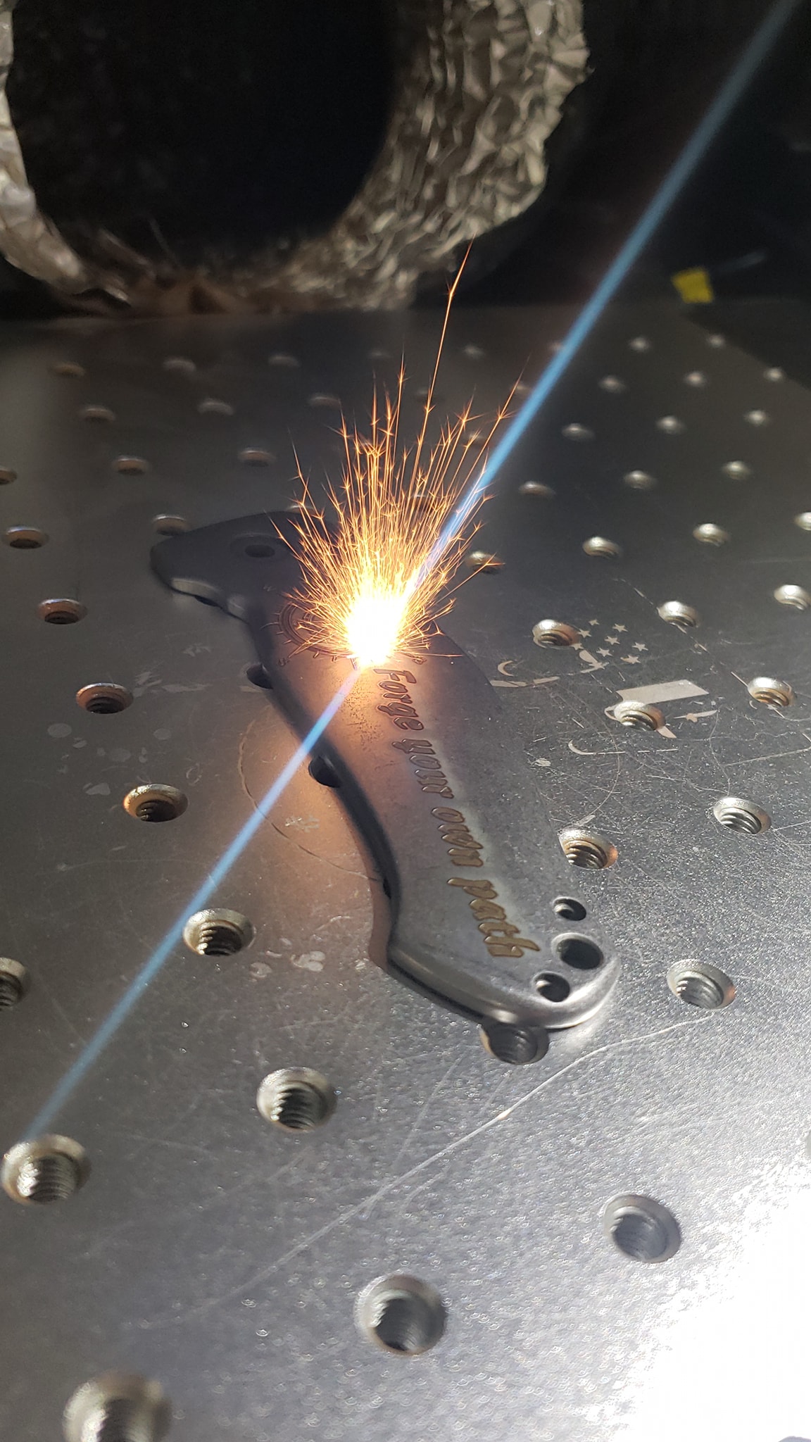 knife scale engraving