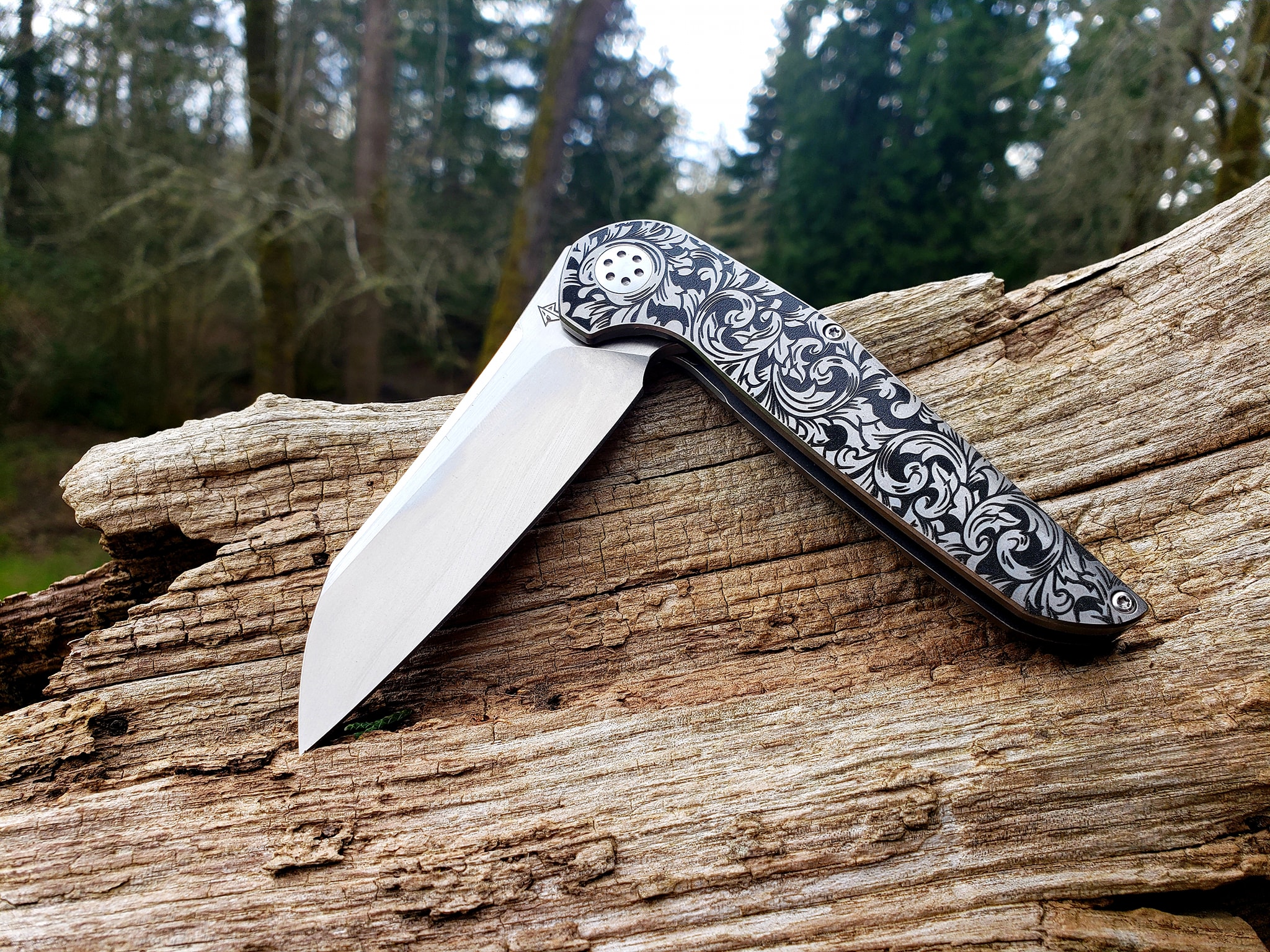 knife scale engraving