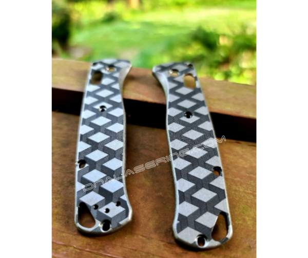 Benchmade Bugout - 3D Cubes - Q*Bert Design - Engraved Titanium Knife Scales - EDC - New in box scales