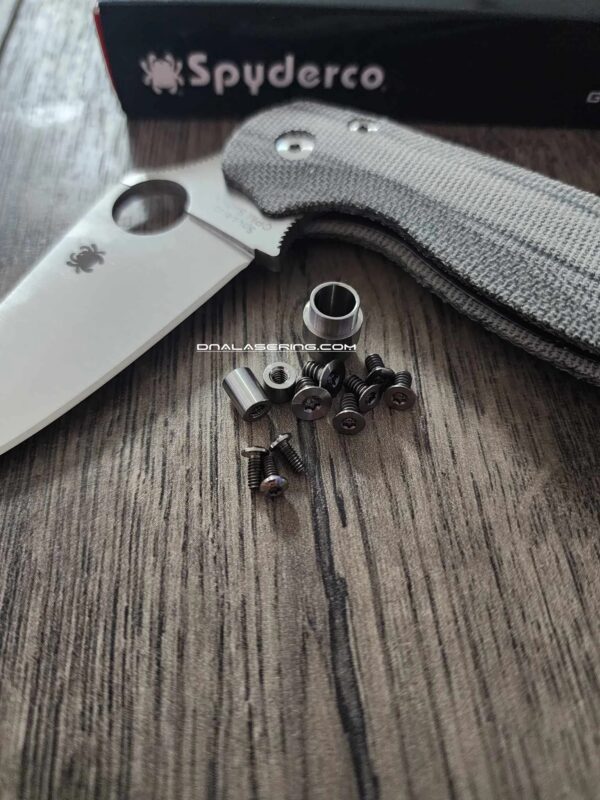 Spyderco PM2 - Ti Hardware Kit