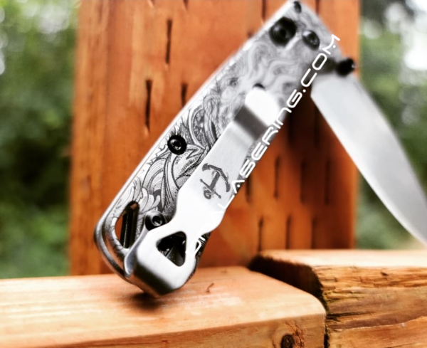 MINI Benchmade Bugout - Kraken VS Pirate Ship - Engraved Titanium Scales - EDC Gear