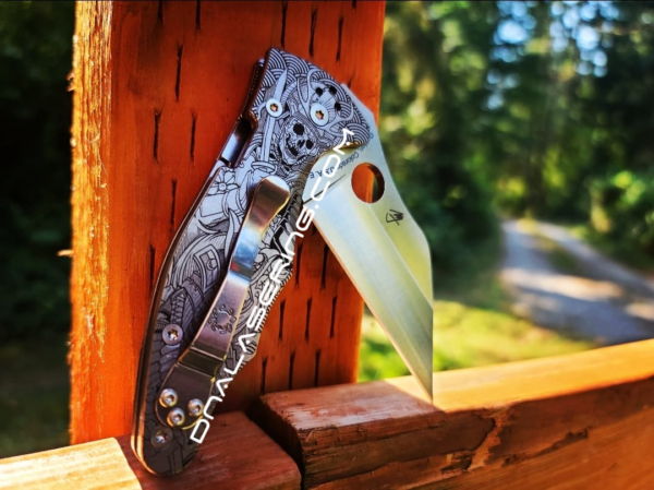 Spyderco Yojimbo 2 - Japanese Warrior - Samurai Skulls - Deep Laser Engraved - Titanium Scales - EDC Gear - Fully Installed Knife Option