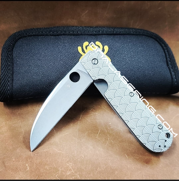 Spyderco Swayback - Seigaiha Waves - Laser Engraved - Titanium Scales - Complete Knife