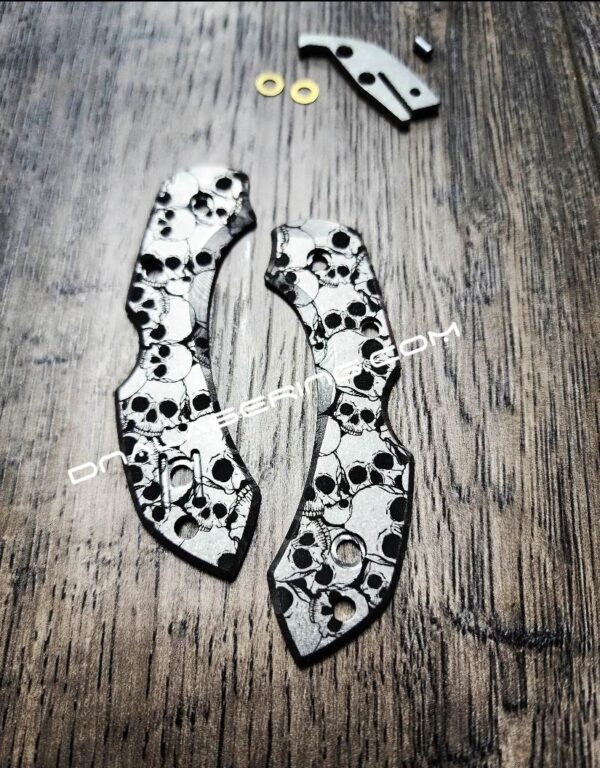 Skulls - Spyderco Dragonfly TI - Deep Laser Engraved Titanium Scales - Flytanium - EDC Gear