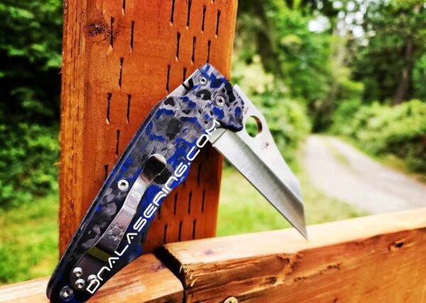 Spyderco YoJumbo - Blue Swirl - Carbon Fiber Knife Scales - EDC Gear