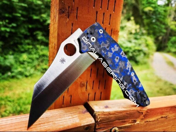 Spyderco YoJumbo - Blue Swirl - Carbon Fiber Knife Scales - EDC Gear