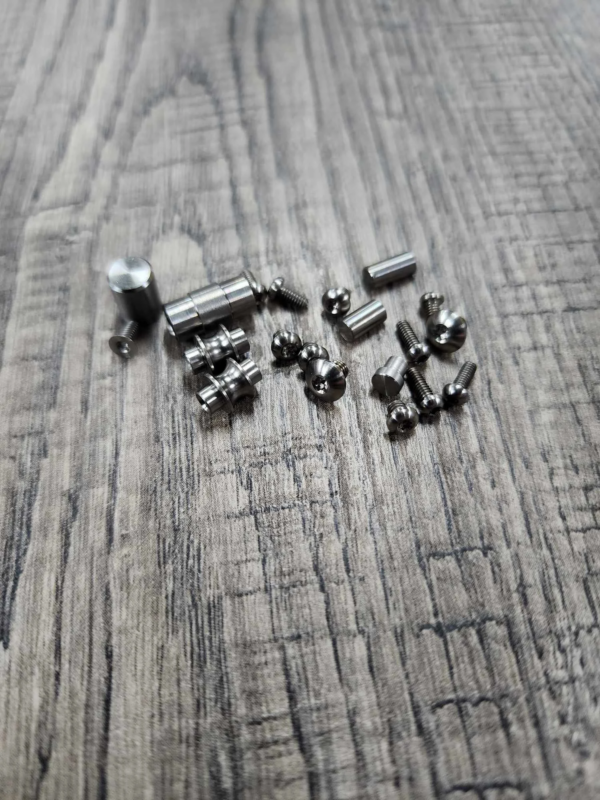 Spyderco Smock - Replacement Hardware Screw Set - Titanium - EDC Gear