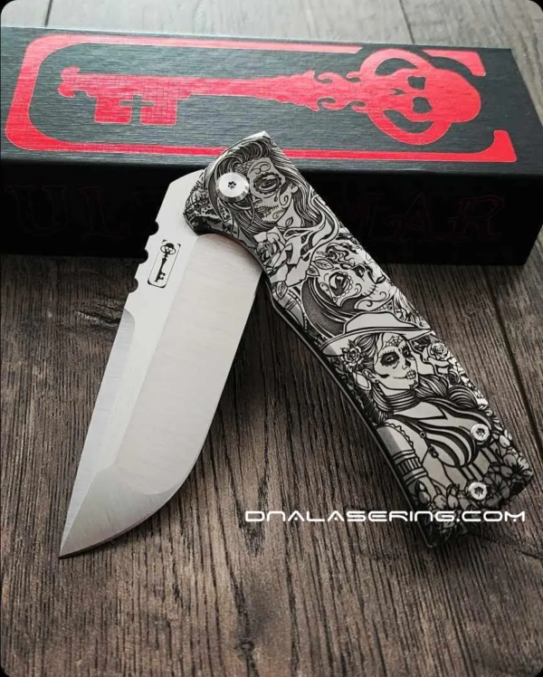 Chaves Knives - Relief Engraved Redencion 229 Kickstop - Day of the Dead - Titanium Scales - M390 Steel - COMPLETE KNIFE - Extra clip - New in box