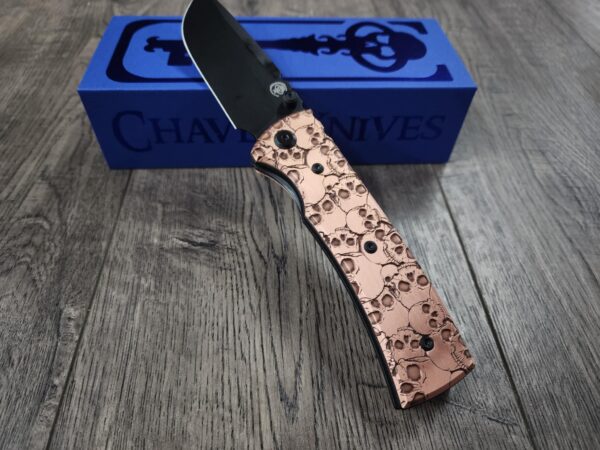Chaves Redencion 229 - Skulls - Relief Engraved Copper Scales - Complete Knife - 4 Blade Styles - New In Box