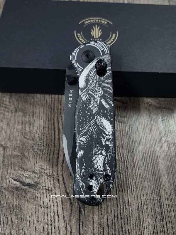 Kizer Drop Bear 2 – Alien vs Predator Laser Engraved Knife – Custom Sci-Fi EDC – Complete Knife