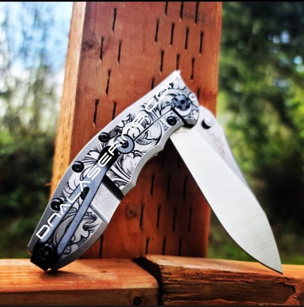 Intricate Leaf Scroll with Shading - ZT Hinderer Slicer Framelock - Deep Fiber Laser Engraving - EDC Knife - NIB