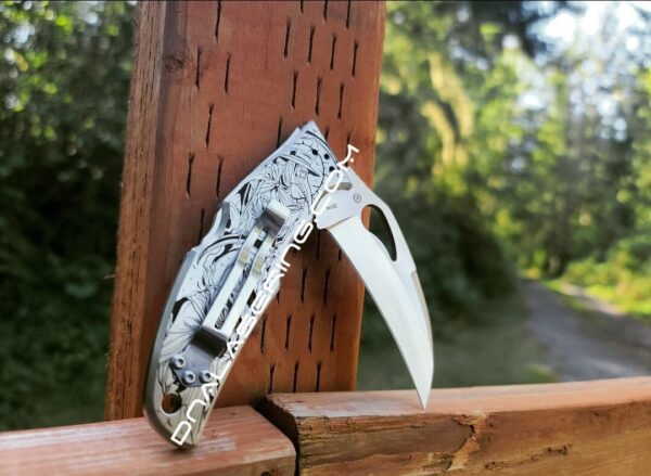 Plague Doctor Design - Spyderco Byrd Crossbill - Deep Fiber Laser Engraved - EDC Knife - New in Box - Stainless Steel