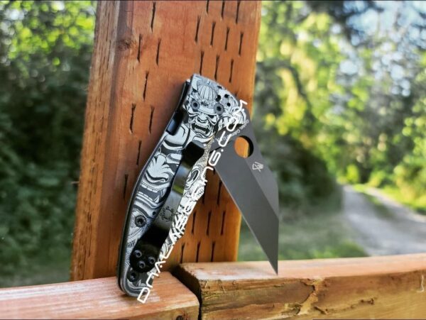 il_fullxfull.4086076331_4rsc.jpg Triple Masks of the Samurai - Spyderco Yojimbo 2 TI - Deep Laser Engraved - Titanium Scales - EDC Gear - Fully Installed Knife Option