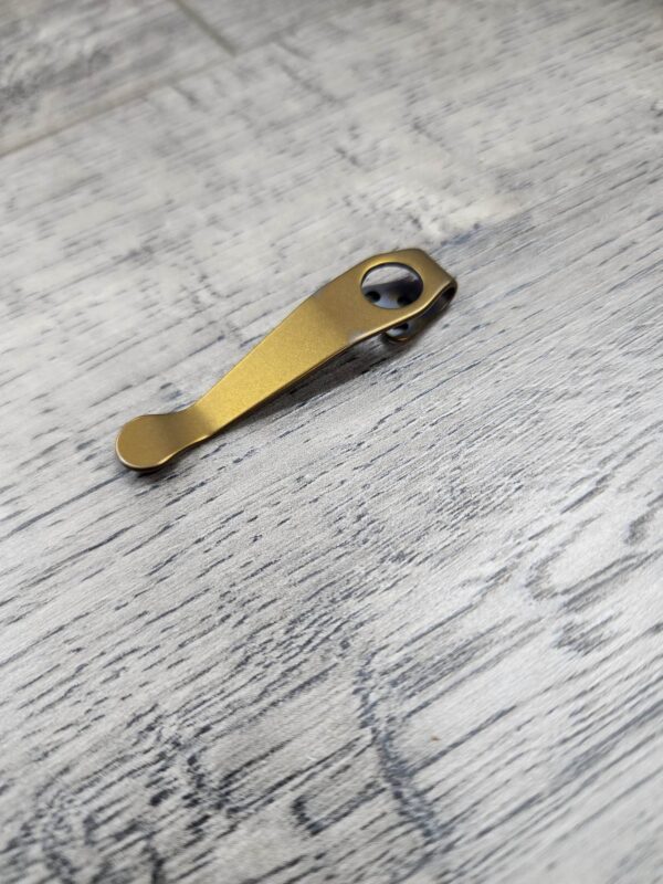 LynchNW Spyderco - Standard - Anodized Titanium - Deep Carry Pocket Clip - Ano Finish - Bronze - Blurple - Fade - Purple - MADE in USA