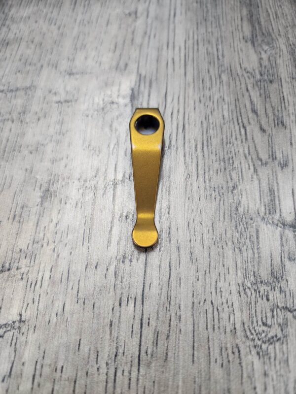 LynchNW Spyderco - Standard - Anodized Titanium - Deep Carry Pocket Clip - Ano Finish - Bronze - Blurple - Fade - Purple - MADE in USA