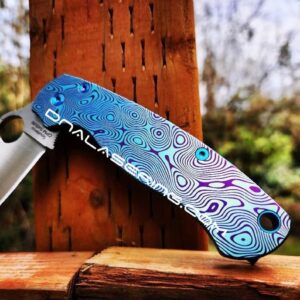 il_fullxfull.4703308049_79fq-1.jpg Damascus Pattern - Spyderco PM2 TI - Fiber Laser Deep Engraved - Anodized Titanium Knife Scales - Flytanium - Knife & Hardware Optional