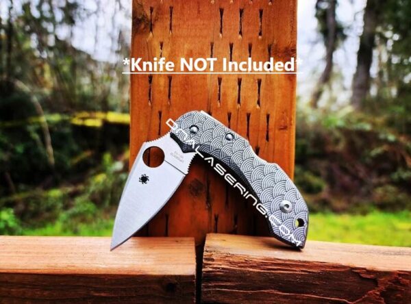 Seigaiha Japanese Waves - Spyderco Dragonfly TI - Deep Laser Engraved Titanium Scales - Flytanium - EDC Gear