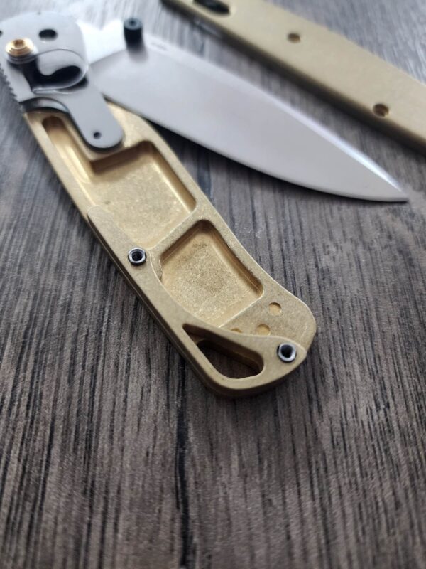Benchmade Bugout 535 - Brass Backspacer - Flytanium Gear