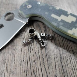 Spyderco PM3 - Replacement Screw Set for Spyderco Para 3 - Stainless Steel - Satin - Knife NOT Included!