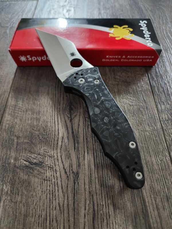 Spyderco Yojimbo 2 - Damascus Carbon Fiber Scales - Blacksmith Deep Carry LynchNW Pocket clip Laser Engraved with Damascus Pattern