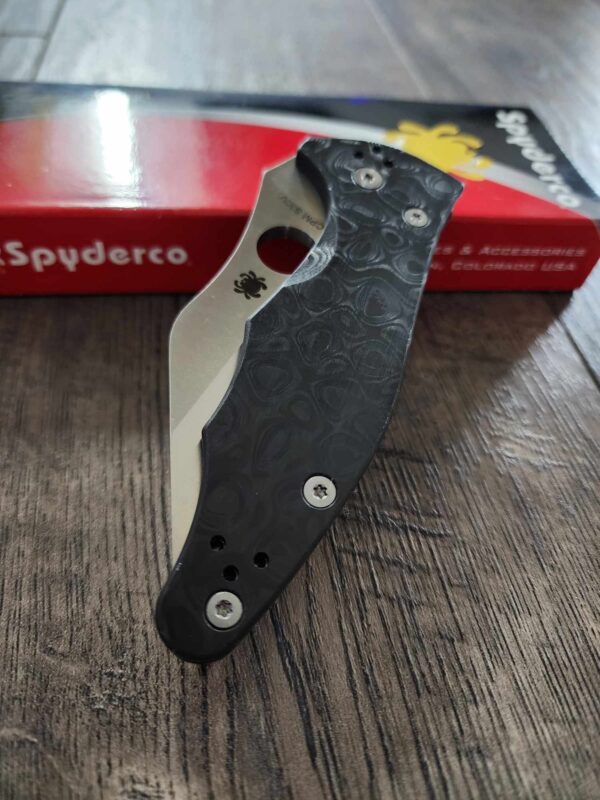Spyderco Yojimbo 2 - Damascus Carbon Fiber Scales - Blacksmith Deep Carry LynchNW Pocket clip Laser Engraved with Damascus Pattern