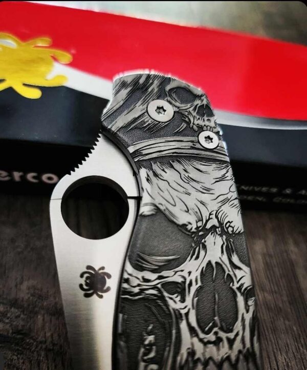 Spyderco Para Military 2 - Titanium Engraved Scales with Davy Jones Design - Relief Engraved - PM2 Complete Knife - Engraved Deep Carry Clip