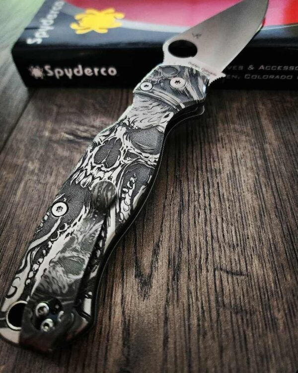 Spyderco Para Military 2 - Titanium Engraved Scales with Davy Jones Design - Relief Engraved - PM2 Complete Knife - Engraved Deep Carry Clip