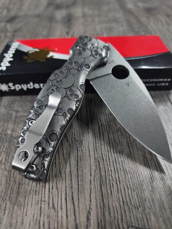 Spyderco Shaman - Skulls Pattern - Relief Laser Engraved - Titanium scales - Complete Knife - LynchNW Clip - Phosphor Washers