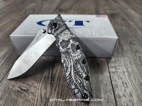 Davy Jones - ZT Hinderer Slicer Framelock - Relief Fiber Laser Engraving - EDC Knife - NIB