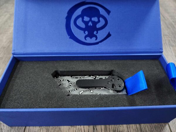 Chaves C.H.U.B. Slipper Slide Lock PVD Coated with laser engraved Damascus pattern! Utility knife - EDC knife - Complete knife - New In Box