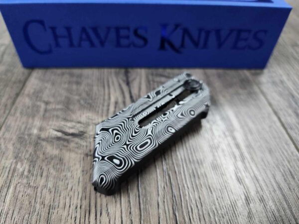 Chaves C.H.U.B. Slipper Slide Lock PVD Coated with laser engraved Damascus pattern! Utility knife - EDC knife - Complete knife - New In Box