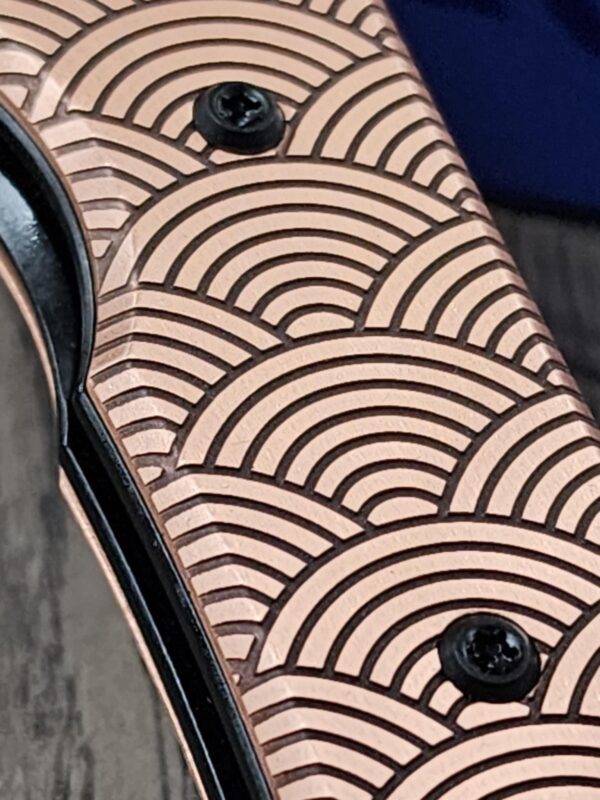 Chaves Redencion Street - Seigaiha Waves Relief Engraved Copper Scales - Complete Knife - Black Elmax Blade - New In Box