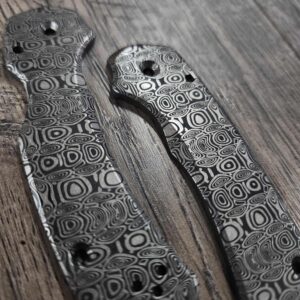 Spyderco Para 3 Titanium Scales + AWT Skinny Cut + Dama Ladder Pattern Laser Engraved