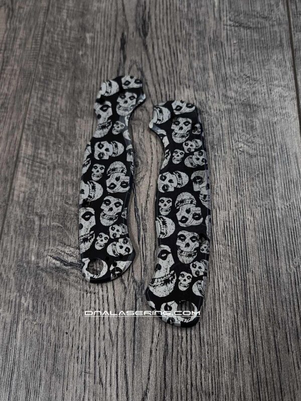 il_fullxfull.7010127165_b2g4-1.jpg Misfits - Spyderco PM2 TI - Fiber Laser Engraved - Titanium Black Scales - Fiend Skulls - Flytanium Gear - Knife & Hardware Optional