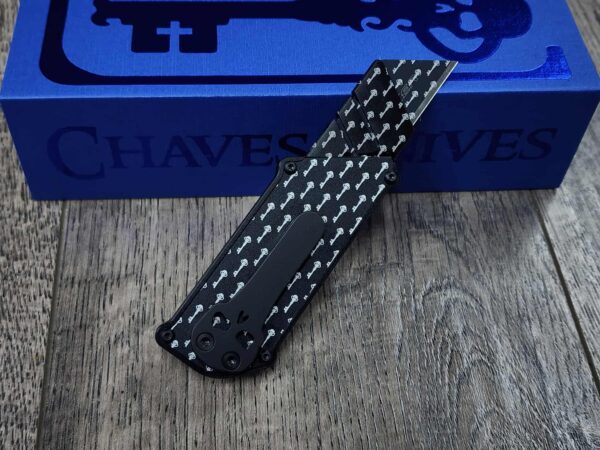 Chaves C.H.U.B. Slipper Slide Lock PVD Coated with laser engraved Key pattern! Utility knife - EDC knife - Complete knife - New In Box