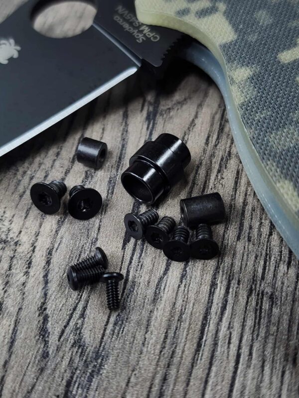 Replacement Screw Set for Spyderco Para Military 2 - Stainless Steel - Blacked Out - PM2 - EDC Gear