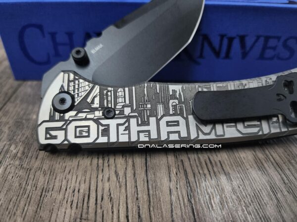 Chaves Redencion 229 - Relief Engraved Batman / Gotham Theme - Black ELMAX Tanto Blade - COMPLETE KNIFE