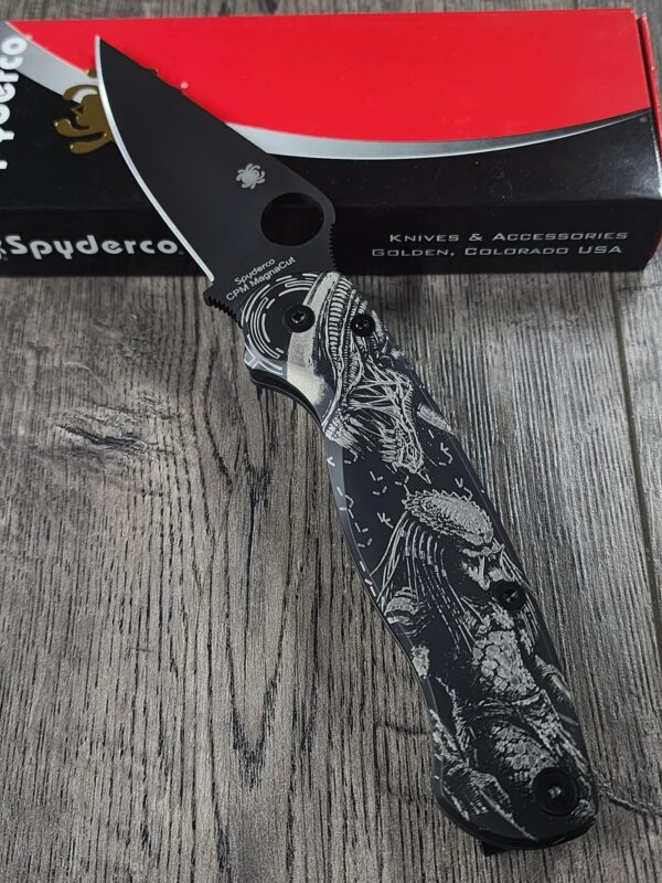 PM2 Magnacut - AVP - Predator vs Alien Engraved titanium Scales - Predator Deep Carry LynchNW Pocket Clip - Green Glow Lanyard Plug - NIB