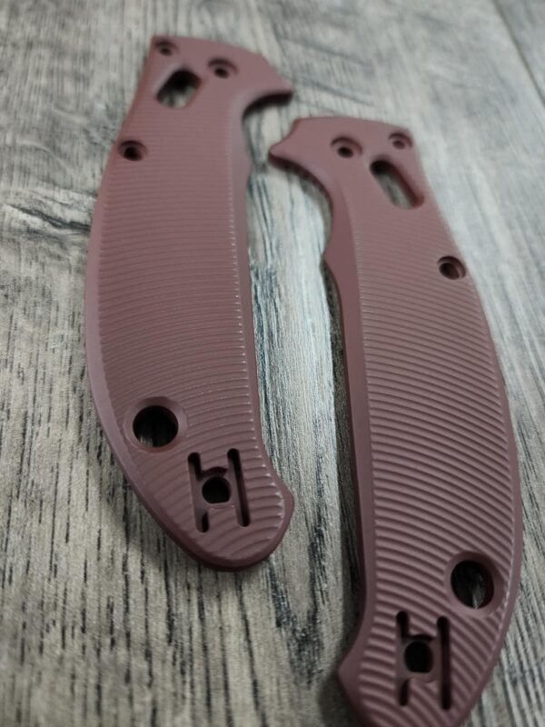 Spyderco Manix 2 Lightweight AWT (LW) Scales – Aggressive Agent Series – Linerless – Cerakote - Brick Red