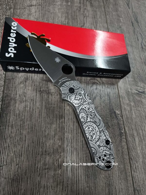 PM3 MAGNACUT Spyderco Para 3 Salt - Mandala Paisley Engraved AWT Skinny Titanium Scales - LynchNW Blacksmith Pocket Clip - Complete Knife