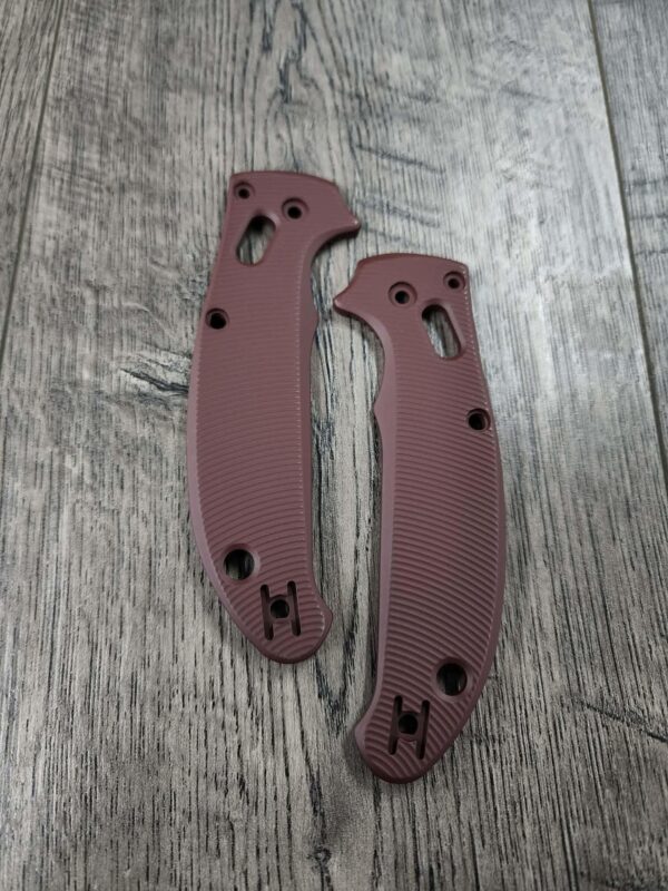 Spyderco Manix 2 Lightweight AWT (LW) Scales – Aggressive Agent Series – Linerless – Cerakote - Brick Red