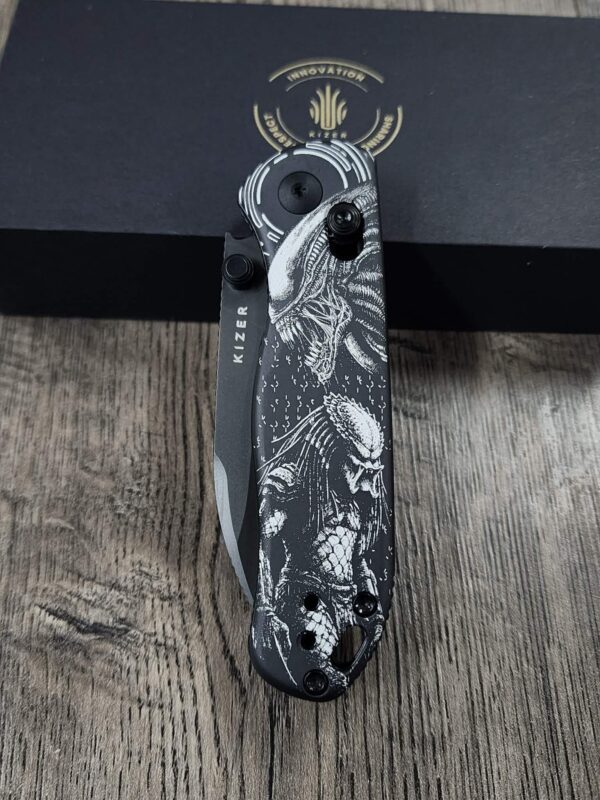 Kizer Drop Bear 2 – Alien vs Predator Laser Engraved Knife – Custom Sci-Fi - EDC – Complete Knife