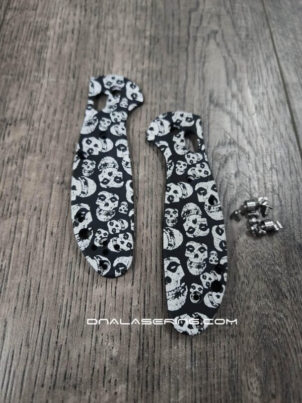 Benchmade MINI Griptilian with Misfits Laser Engraved - Loop Scales - Black Aluminum - MINI Griptilian - With Hardware