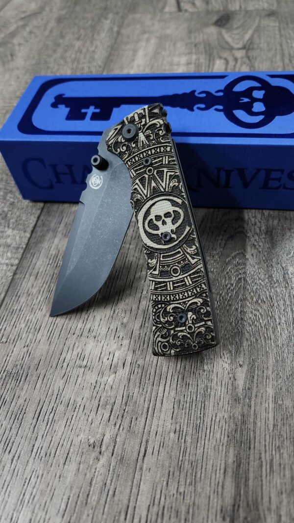 Chaves 229 Redencion Blue Label – Green Micarta w/ Skull Aztec Relief Engraving – Custom Knife - Drop Point - Black Elmax Steel