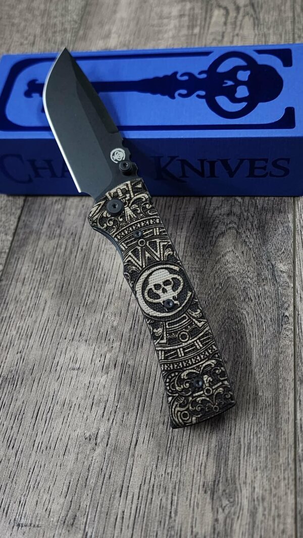 Chaves 229 Redencion Blue Label – Green Micarta w/ Skull Aztec Relief Engraving – Custom Knife - Drop Point - Black Elmax Steel