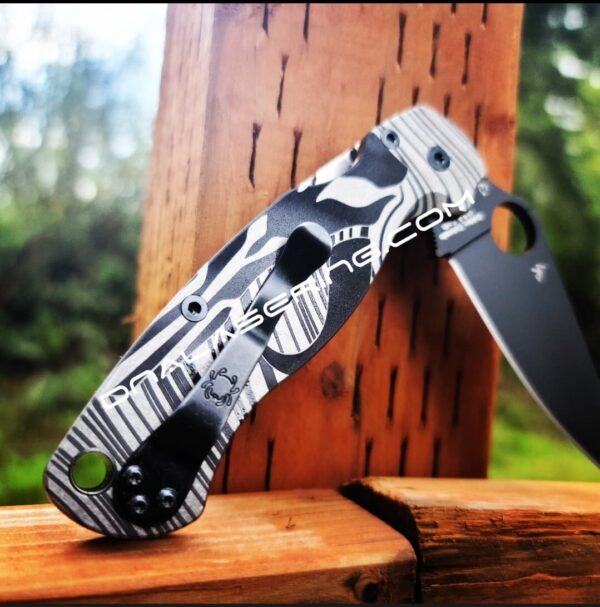 il_fullxfull.3845957094_8wvx.jpg Mandalorian Mythosaur - Beskar Ingot - Spyderco PM2 - Fiber Laser Deep Engraved - Titanium Knife Scales - EDC - Knife & Hardware Optional