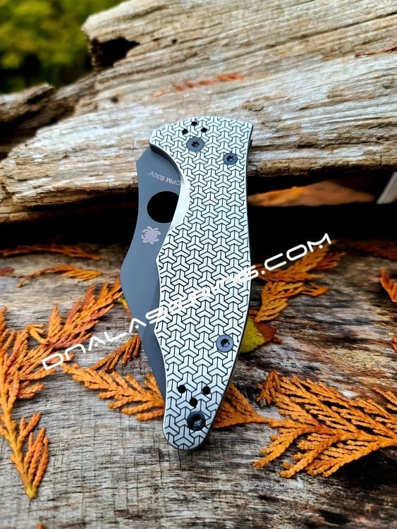 il_fullxfull.3967874295_7x4p.jpg Geometric Pattern - Spyderco Yojimbo 2 - Deep Laser Engraved - Stonewash Titanium Scales - EDC Gear - Fully Installed Knife Option