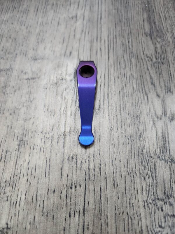 il_fullxfull.4689547829_5mbw.jpg LynchNW Spyderco - Standard - Anodized Titanium - Deep Carry Pocket Clip - Ano Finish - Bronze - Blurple - Fade - Purple - MADE in USA