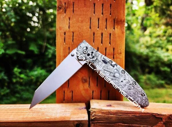il_fullxfull.5081689396_9cy1.jpg Japanese Warrior - Samurai Skull - Kershaw Random Leek Framelock - Deep Fiber Laser Engraving - EDC Gear - Complete Knife