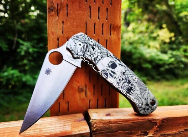 il_fullxfull.5083609250_pix9.jpg Fearless Tarantula Inside Skull - Spyderco PM2 - Engraved PM2 Titanium Knife Scales - Paramilitary 2 EDC - Knife & Hardware Optional